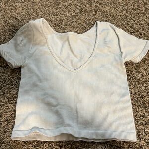 white aeropostale short sleeve crop top!